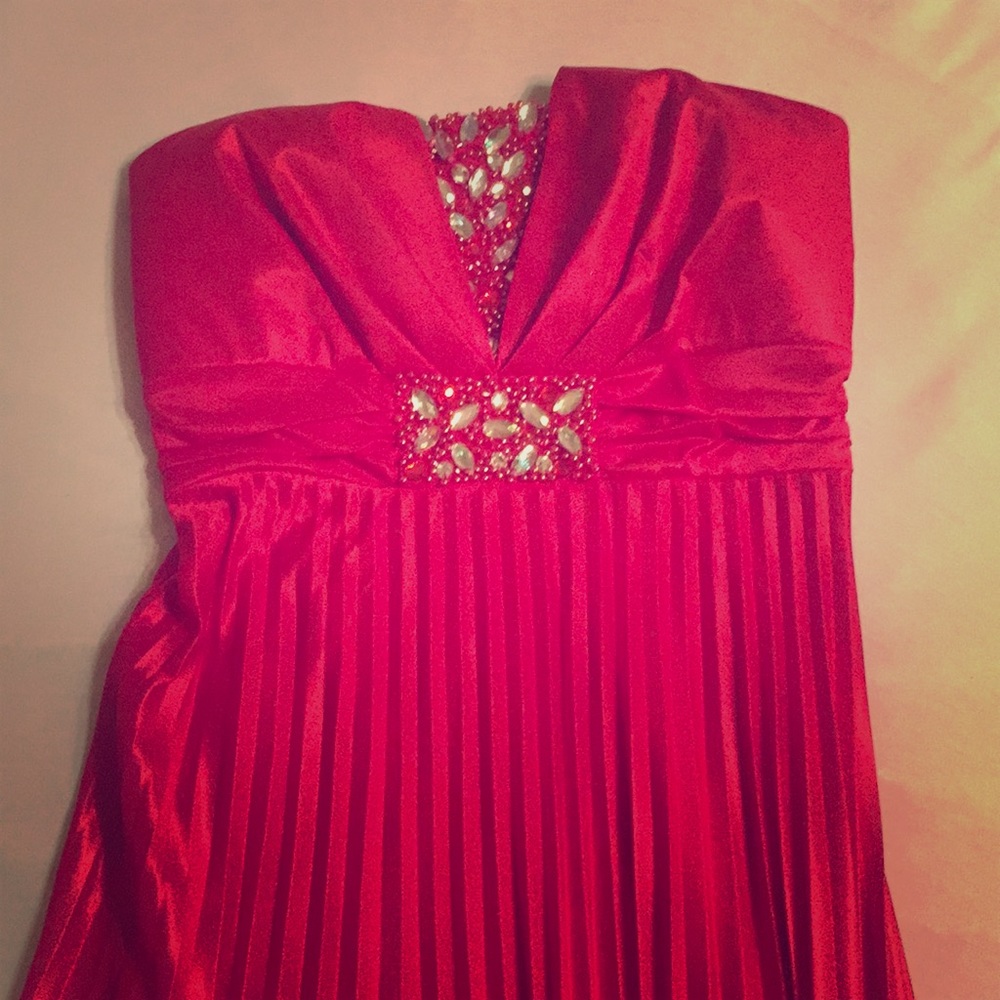 Red strapless floor length prom dress